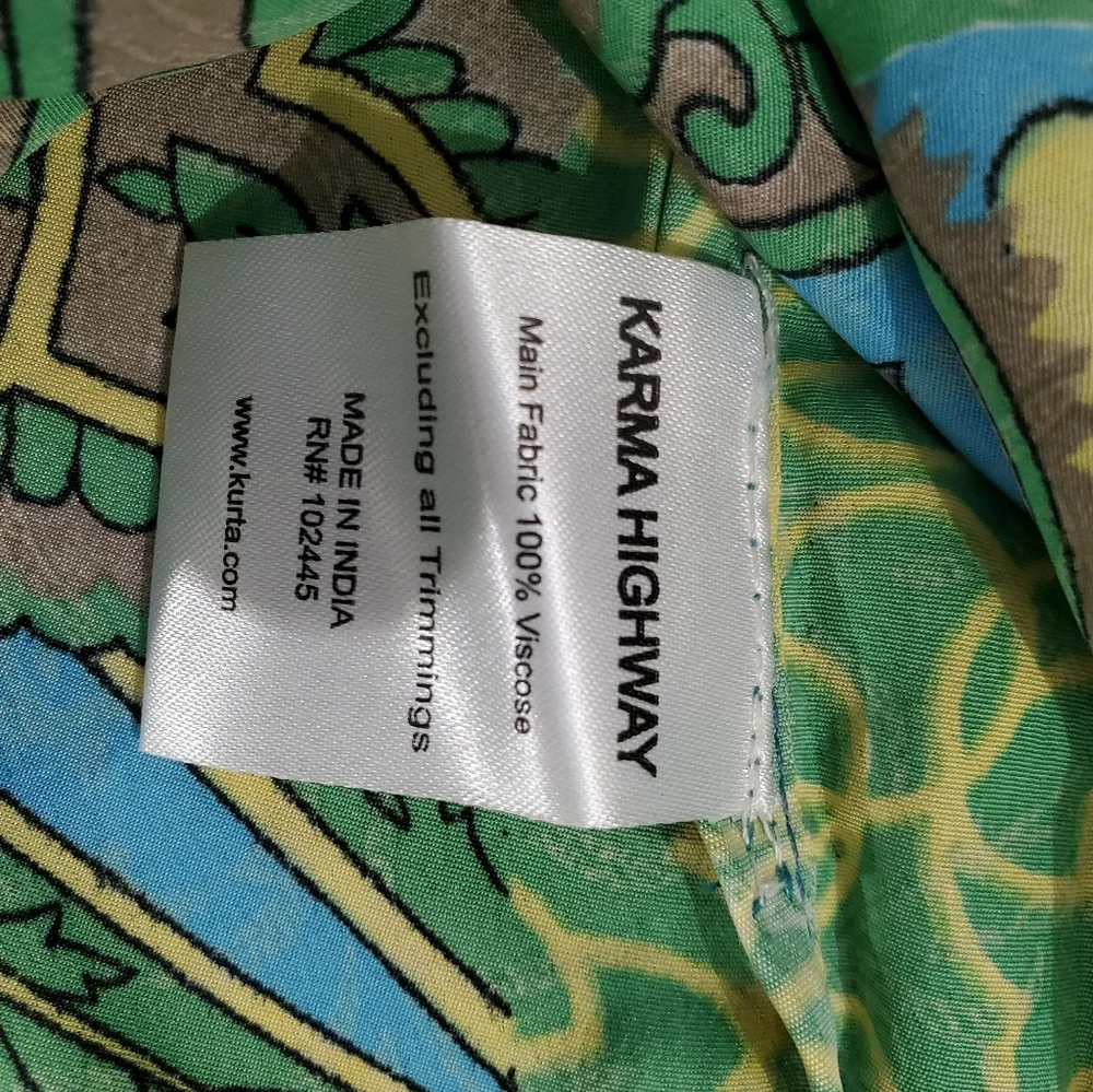 NWT Woman's Paisley Print Top One Size - Picture 7 of 8